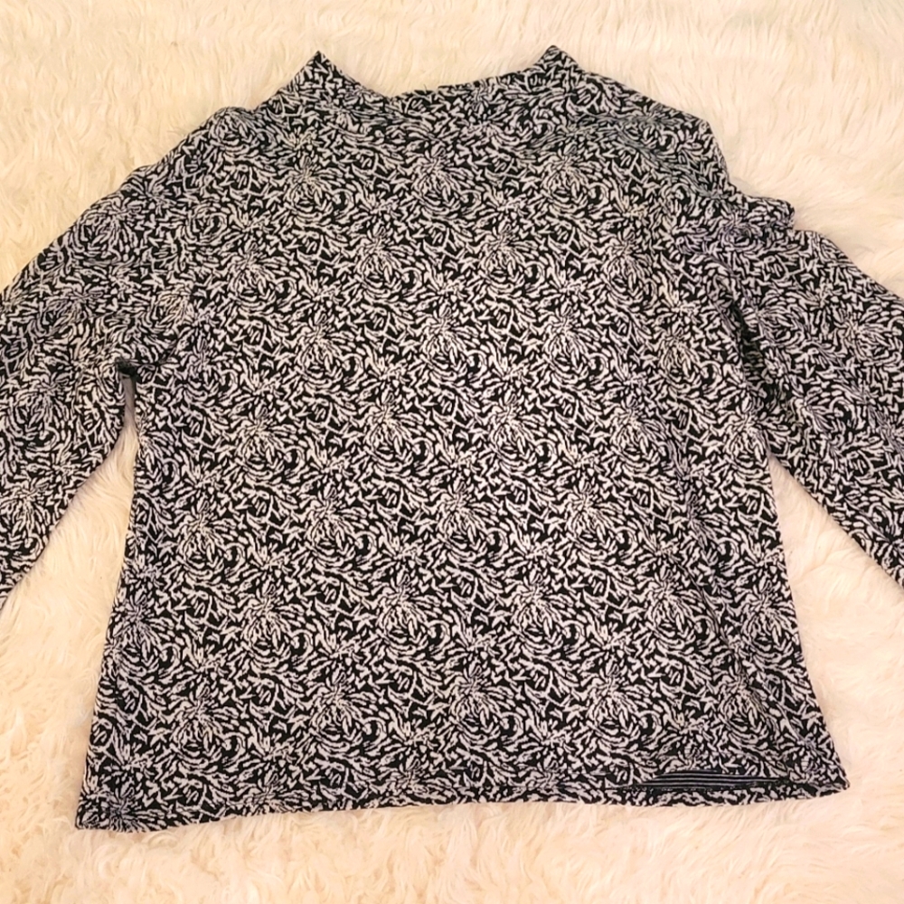 Anthropologie Blue Tassel Black and White Sweater LKN Sz L